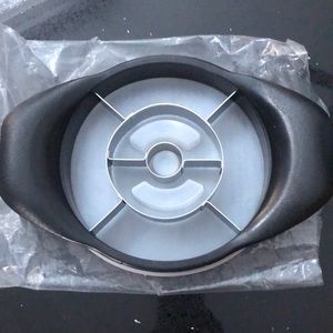 Pampered chef pineapple wedger